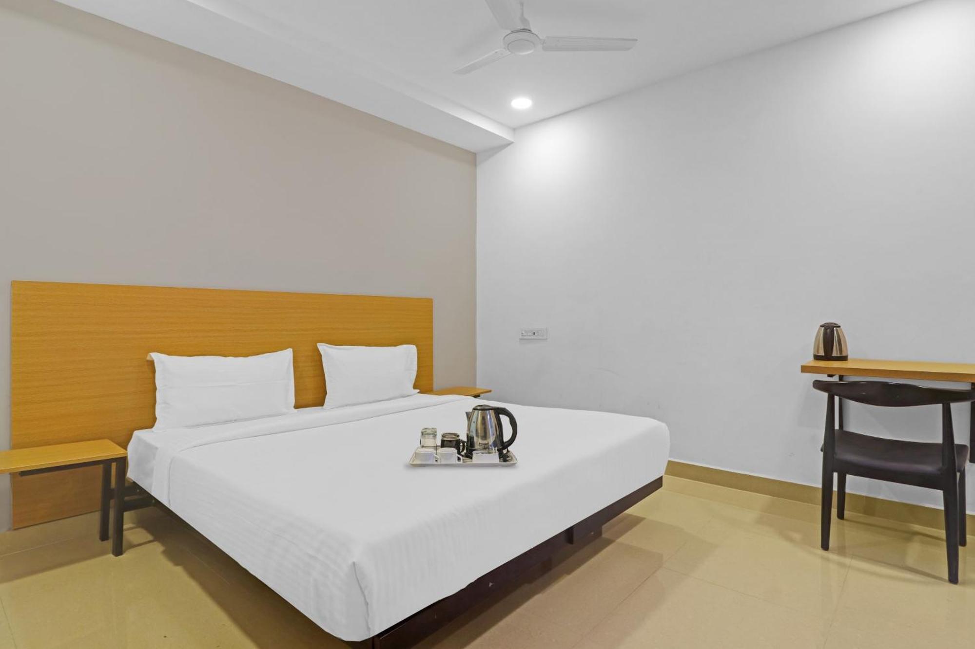 Townhouse Che Sigma Hotel Haidarábád Kültér fotó
