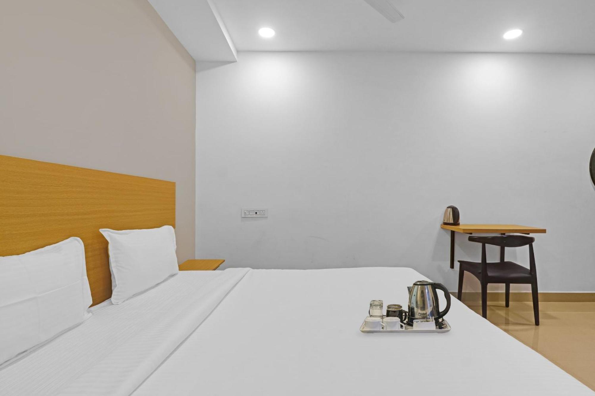 Townhouse Che Sigma Hotel Haidarábád Kültér fotó