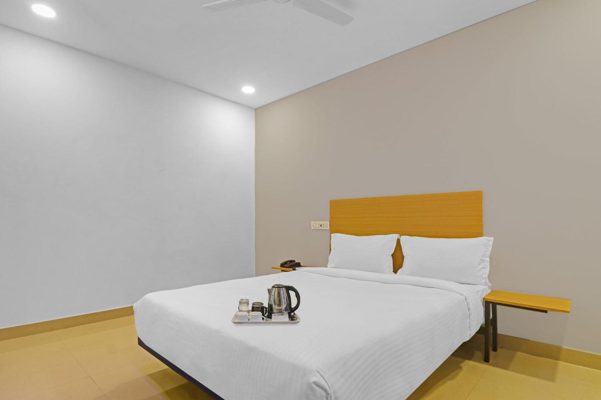 Townhouse Che Sigma Hotel Haidarábád Kültér fotó